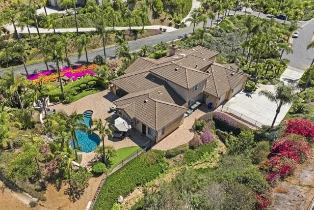 708 Vista Canyon, Vista, Active - Home for Sale