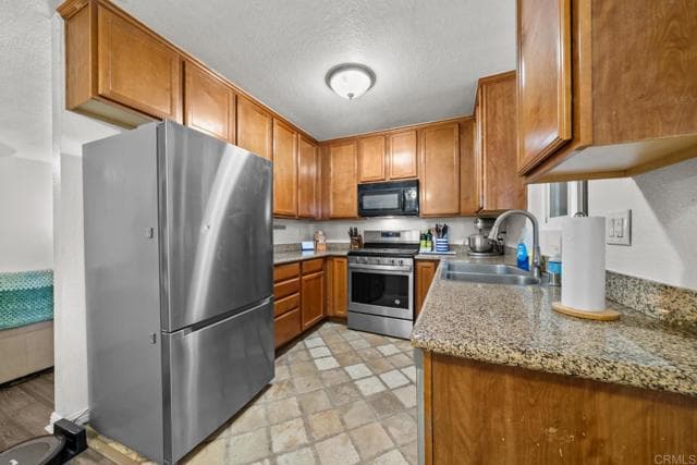 513 Calle Montecito, Oceanside, Active - Home for Sale