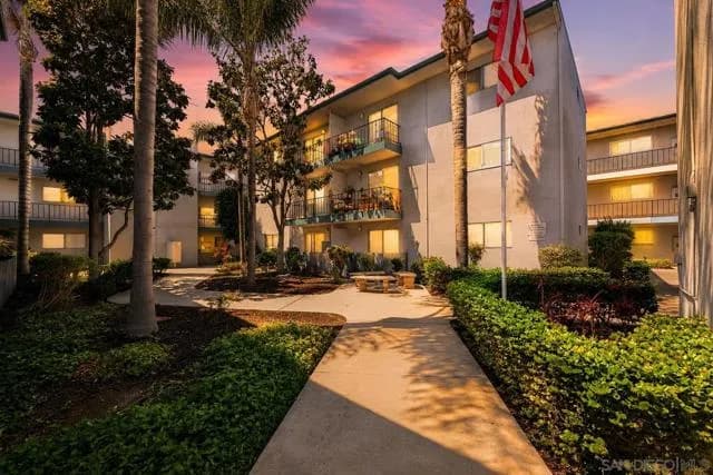 4875 Cole St, San Diego, Active - Home for Sale