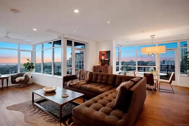 475 Redwood St, San Diego, Active - Home for Sale