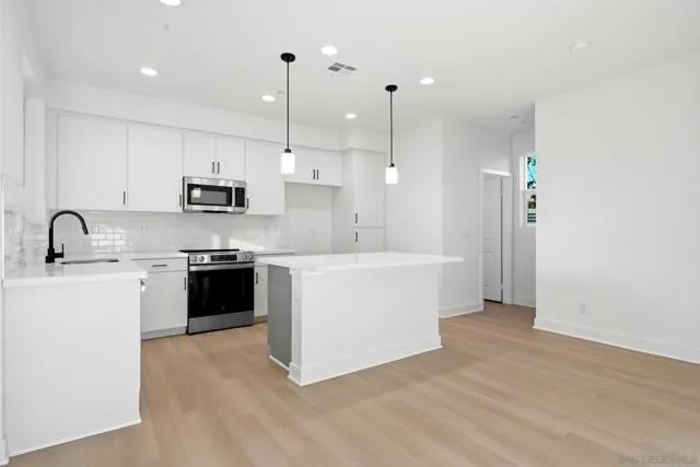 205 Sarina Ln, San Marcos, Active - Home for Sale