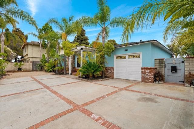 1213 Vista Way, Oceanside, Active - Home for Sale