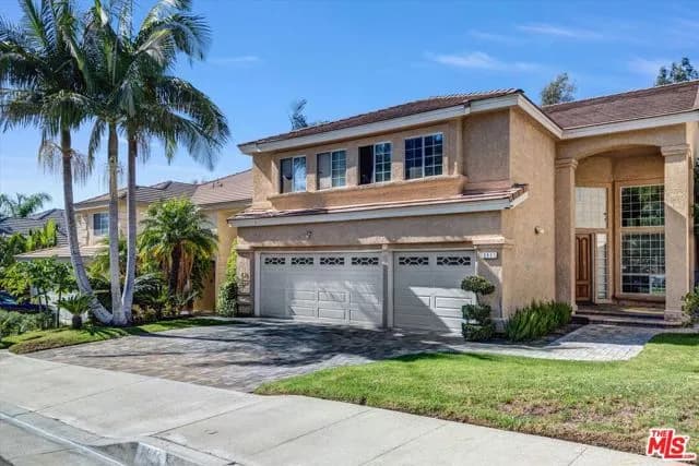 6941 E Pinnacle Pointe, Orange, Active - Home for Sale