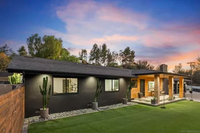 1903 Dehesa Rd, El Cajon, Active - Home for Sale