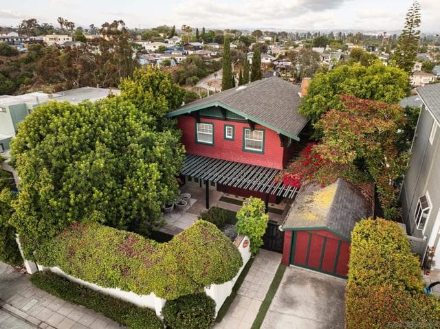 1426 Edgemont St, San Diego, Active - Home for Sale