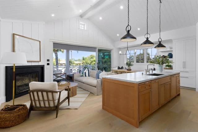 747 Orange Ave, Coronado, Active - Home for Sale