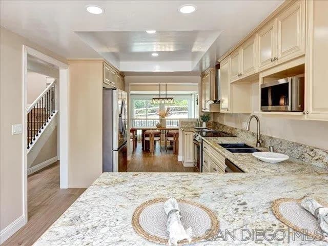 3167 Via De Caballo, Encinitas, Active - Home for Sale