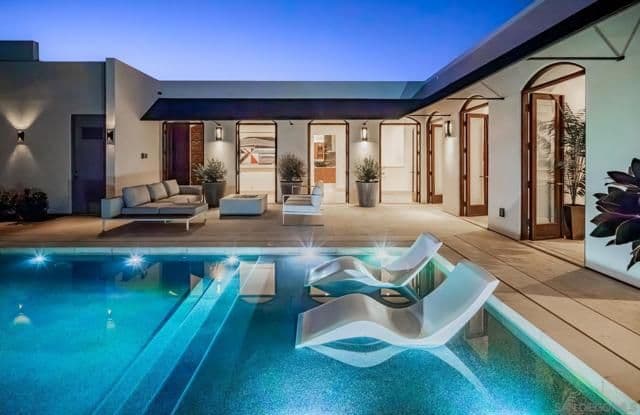 7970 Roseland Dr, La Jolla, Active - Home for Sale