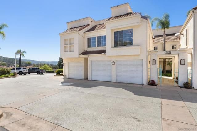 12010 Calle De Montana, El Cajon, Active - Home for Sale