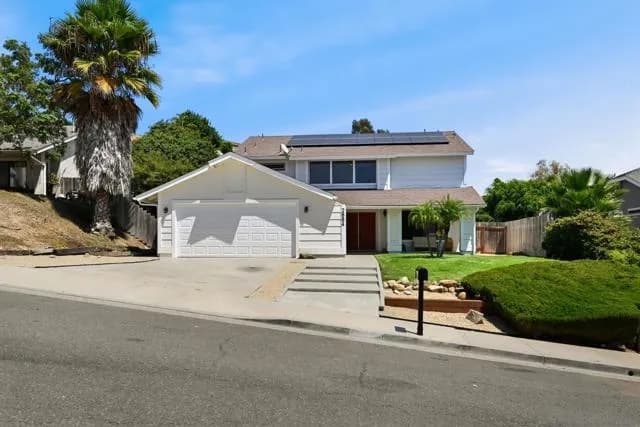2884 Brandeis Dr, Oceanside, Active - Home for Sale