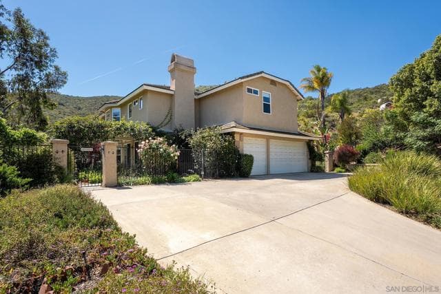 2914 Stonefield Dr, Jamul, Active - Home for Sale