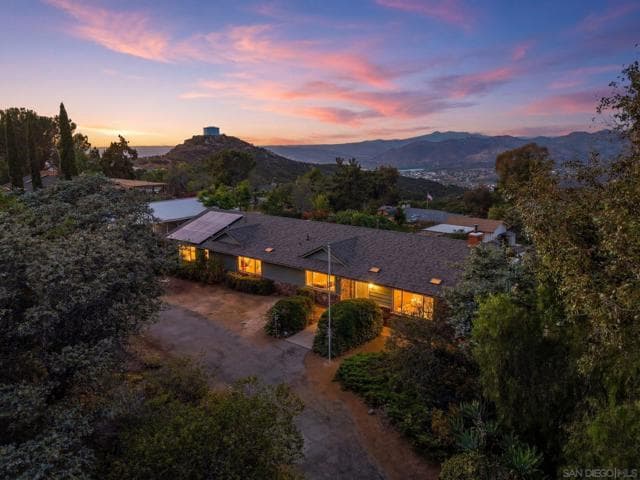 133 La Cresta Heights Rd, El Cajon, Active - Home for Sale