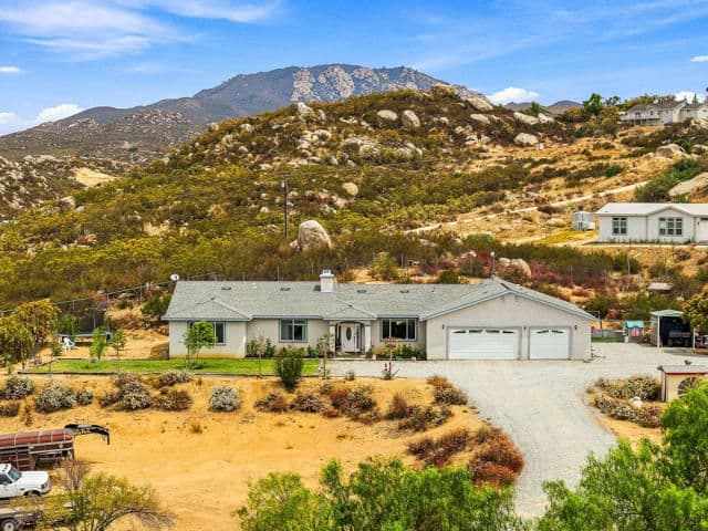 42030 Wildwood Ln, Aguanga, Active - Home for Sale