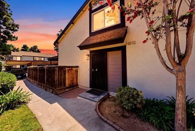 1706 Oro Vista Rd, San Diego, Active - Home for Sale