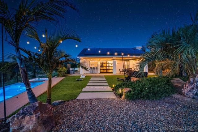 28742 Twin Oaks Valley, Vista, Active - Home for Sale