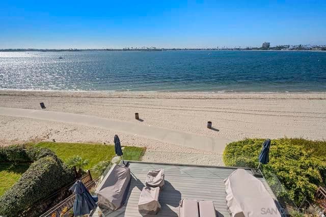 3828 Riviera Dr, San Diego, Active - Home for Sale