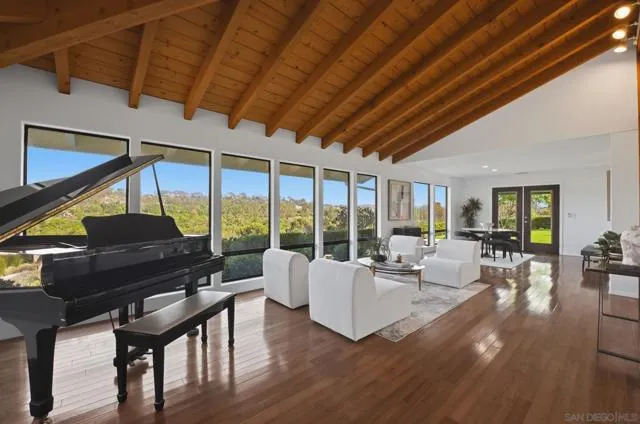 4165 Manchester Ave, Encinitas, Active - Home for Sale