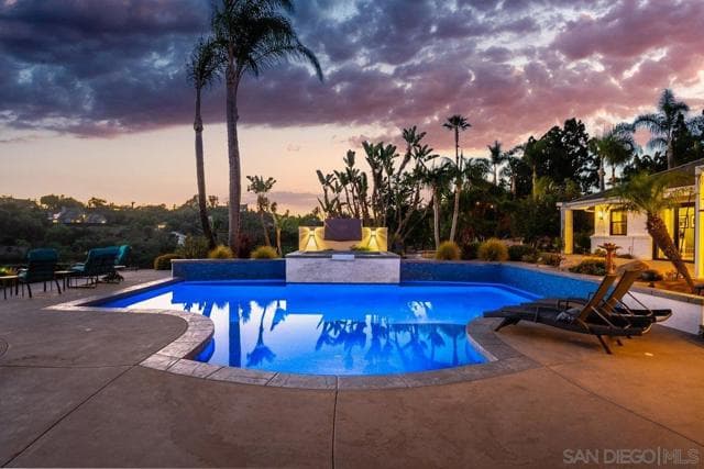 33 Gateview Dr, Fallbrook, Active - Home for Sale