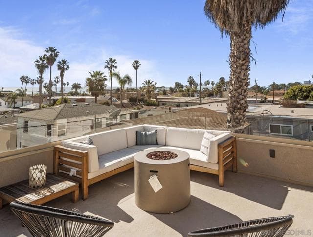 851 Sapphire St, San Diego, Active - Home for Sale