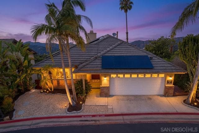 2054 Skyview, Escondido, Active - Home for Sale