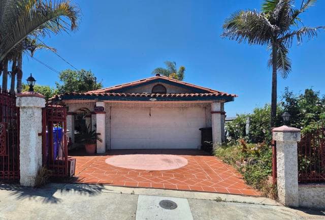 5553 Blueridge St, San Diego, Active - Home for Sale