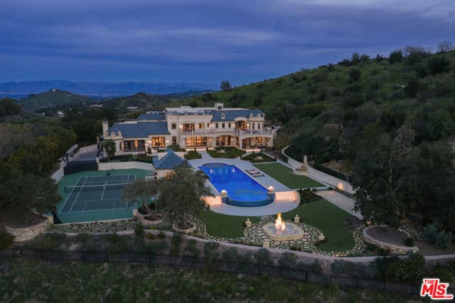 25300 Prado De La Magia, Calabasas, Active - Home for Sale