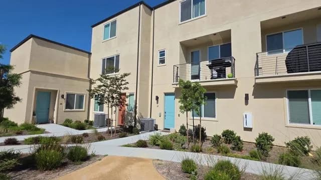 5340 Seacliff Place, San Diego, Active - Home for Sale