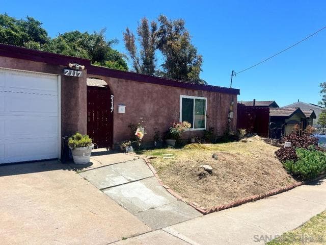 2117 Finch Ln, San Diego, Active - Home for Sale