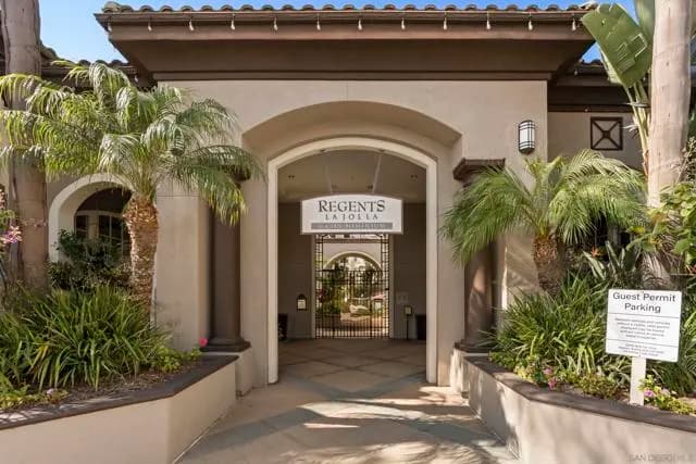 9263 Regents Rd, La Jolla, Active - Home for Sale