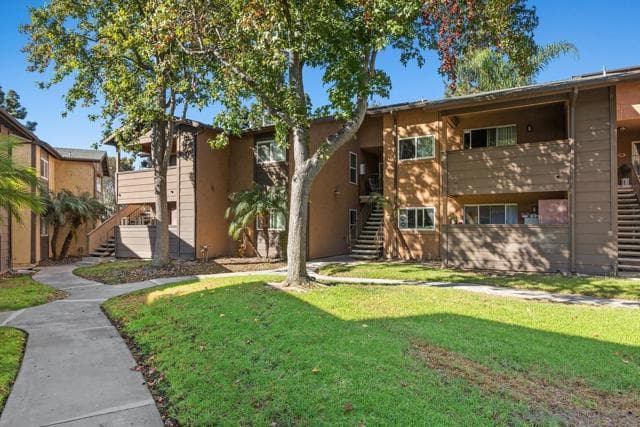 502 Calle Montecito, Oceanside, Active - Home for Sale
