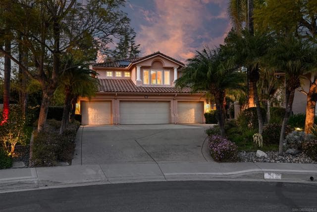 516 Camino Bailen, Escondido, Active - Home for Sale
