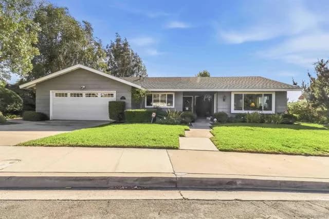 2083 Flying Hills Ln, El Cajon, Active - Home for Sale