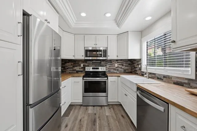 3534 Ridgewood Way, Carlsbad, Active - Home for Sale